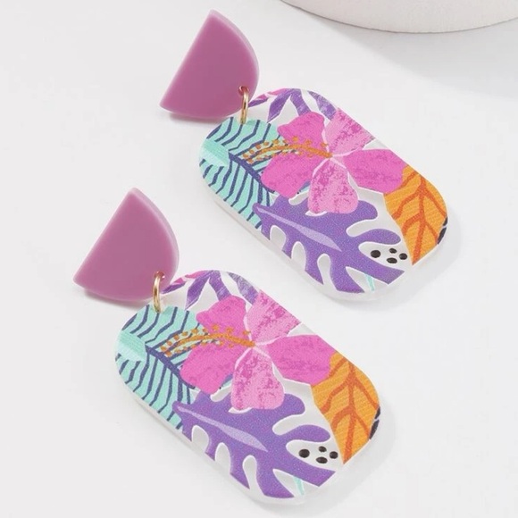 EARRINGS | Tropical Hanging Earrings NWT. - Picture 3 of 7